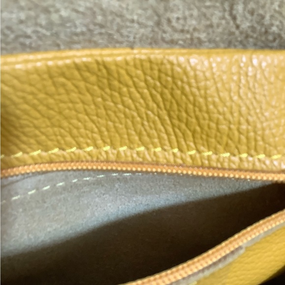 CHALA YELLOW ITALIAN SOFT LEATHER TOTE BAG. - Picture 7 of 12